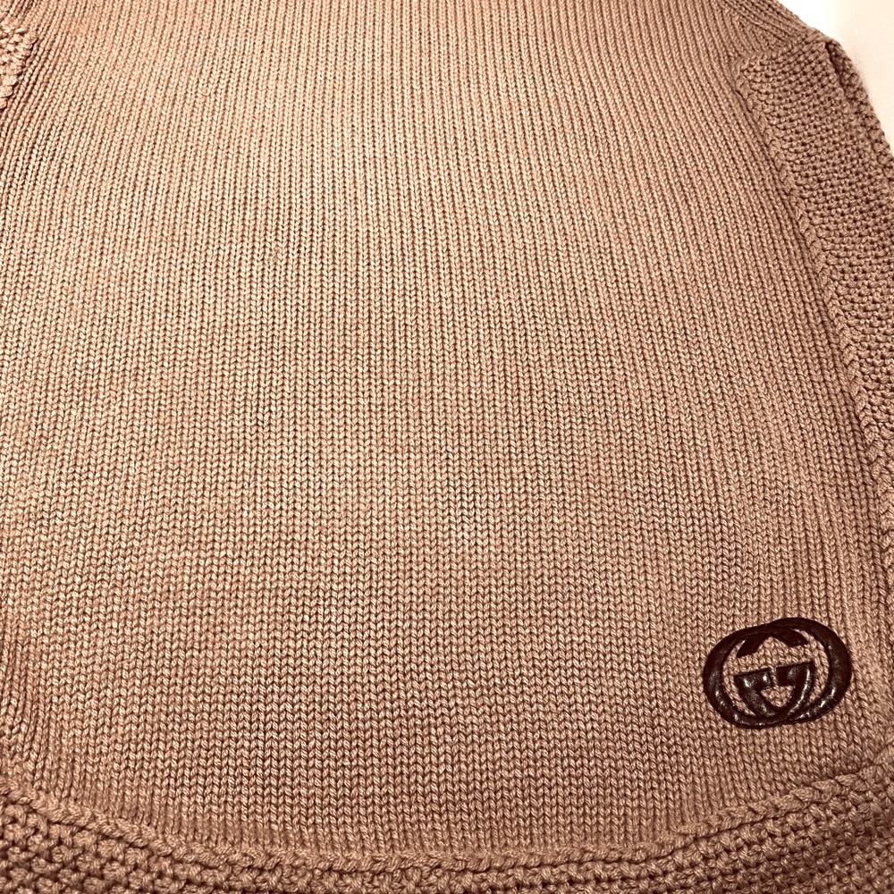 GUCCI KNIT CAMEL WITH TURTLENECK PONCHO. - Picture 5 of 10